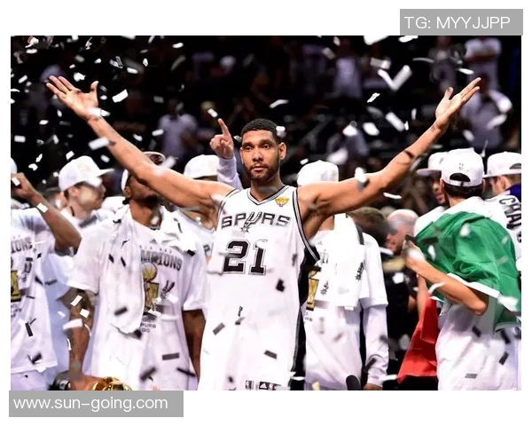 篮球界的石佛蒂姆邓肯展现的坚韧精神与智慧之光照亮赛场人生